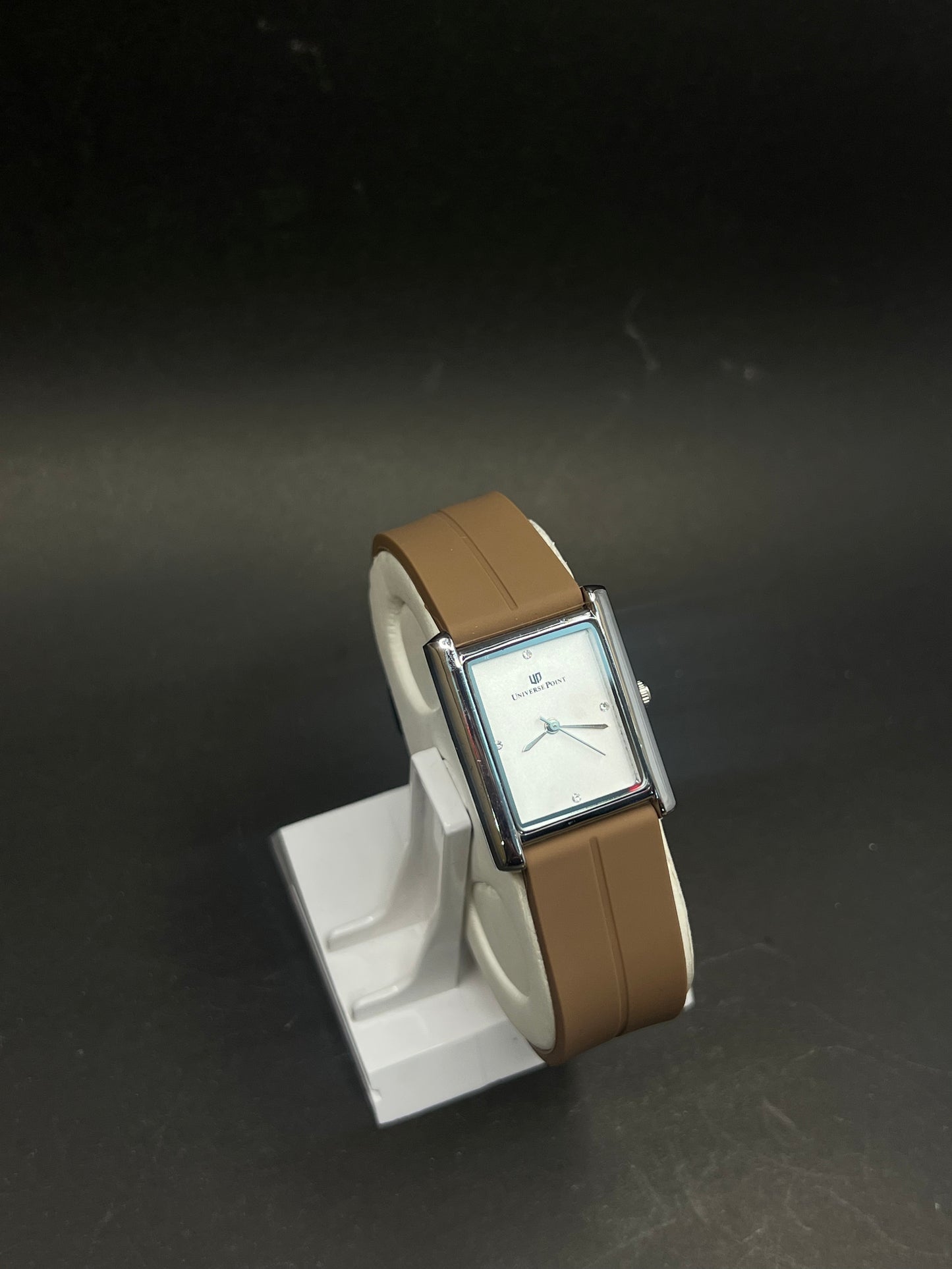Universal Point Tank watch mini