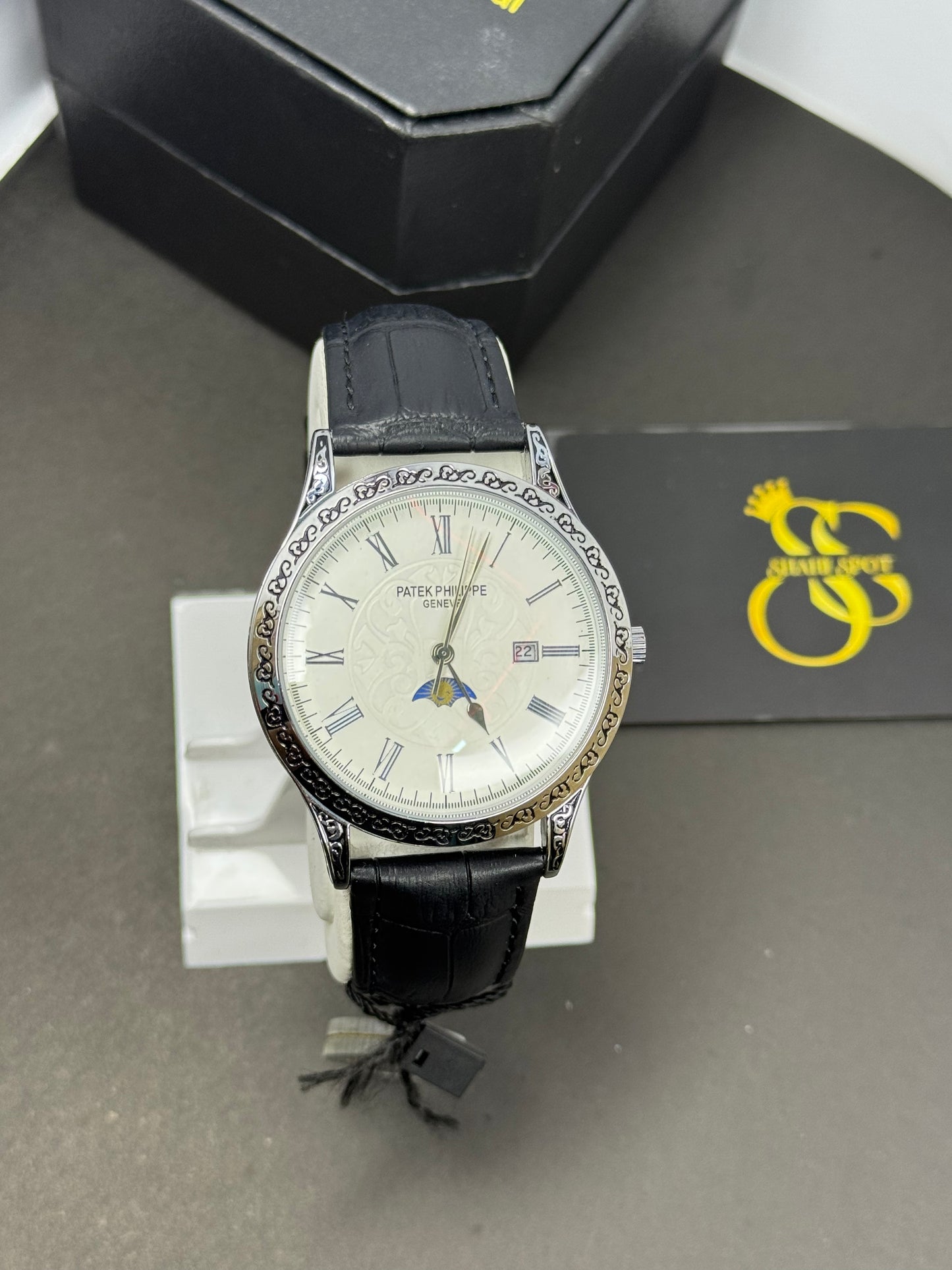 PP Premium Day/Night  Watch