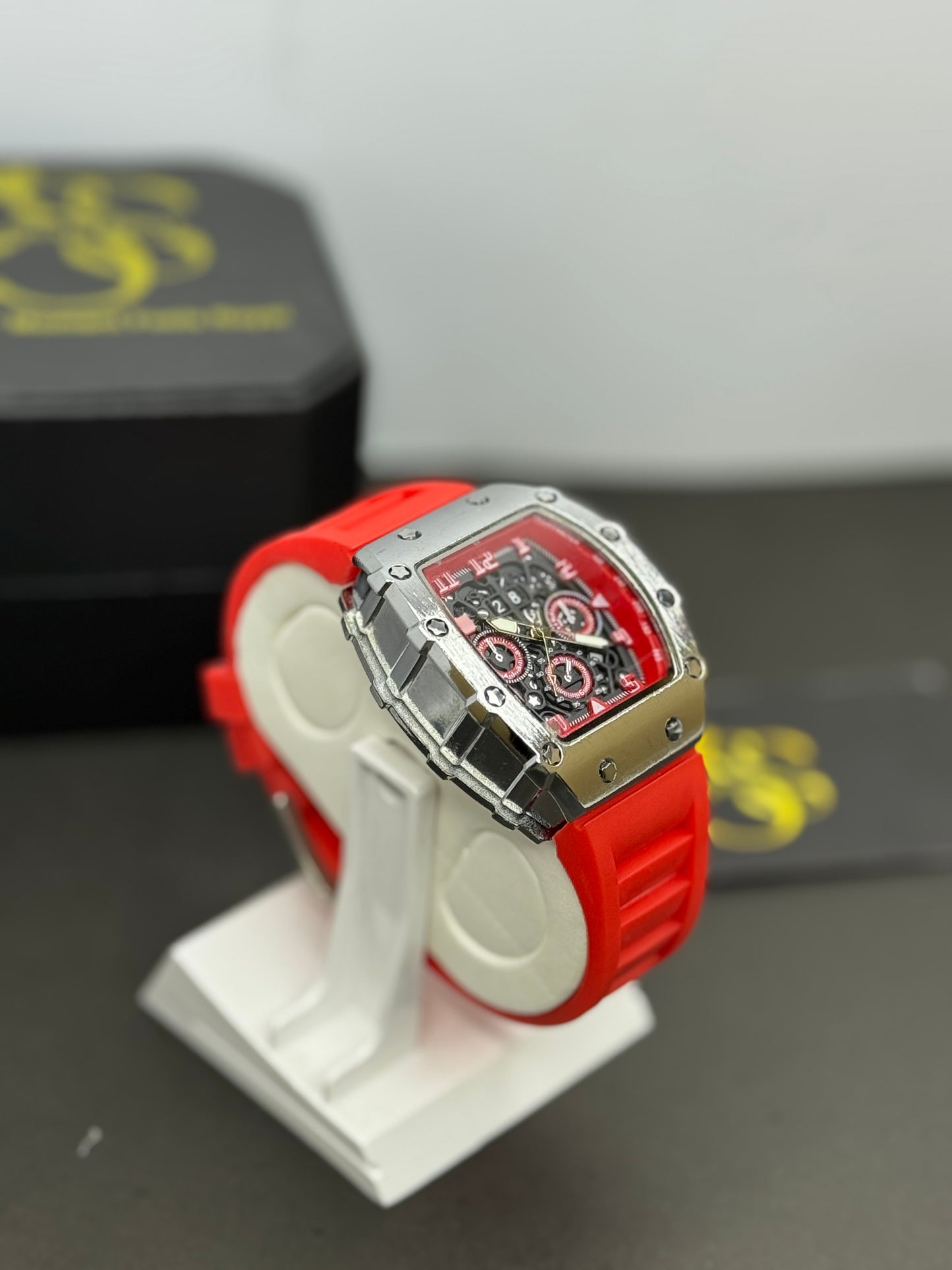 RM-52 Premium Watch
