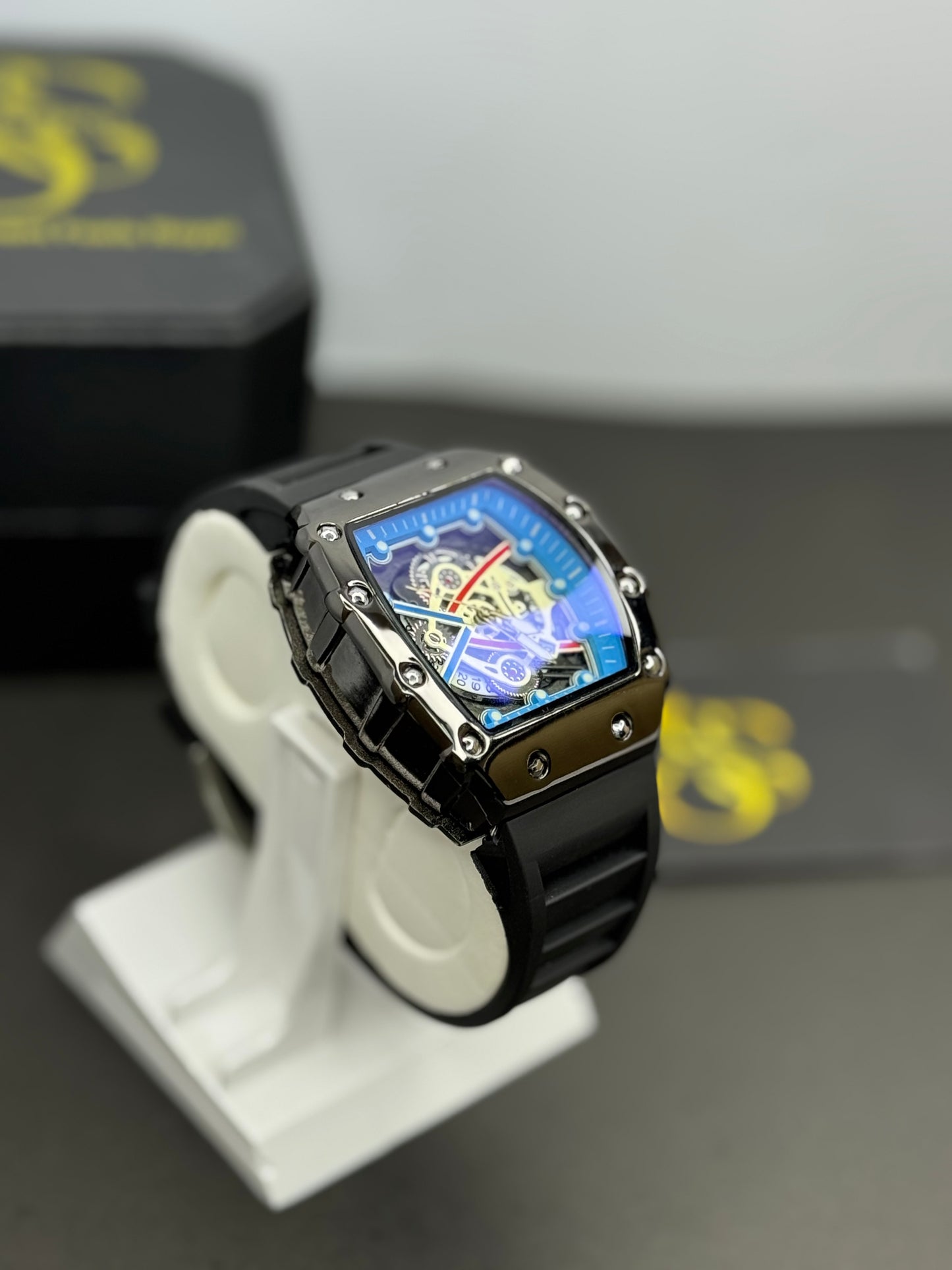 RM-52 Premium Watch