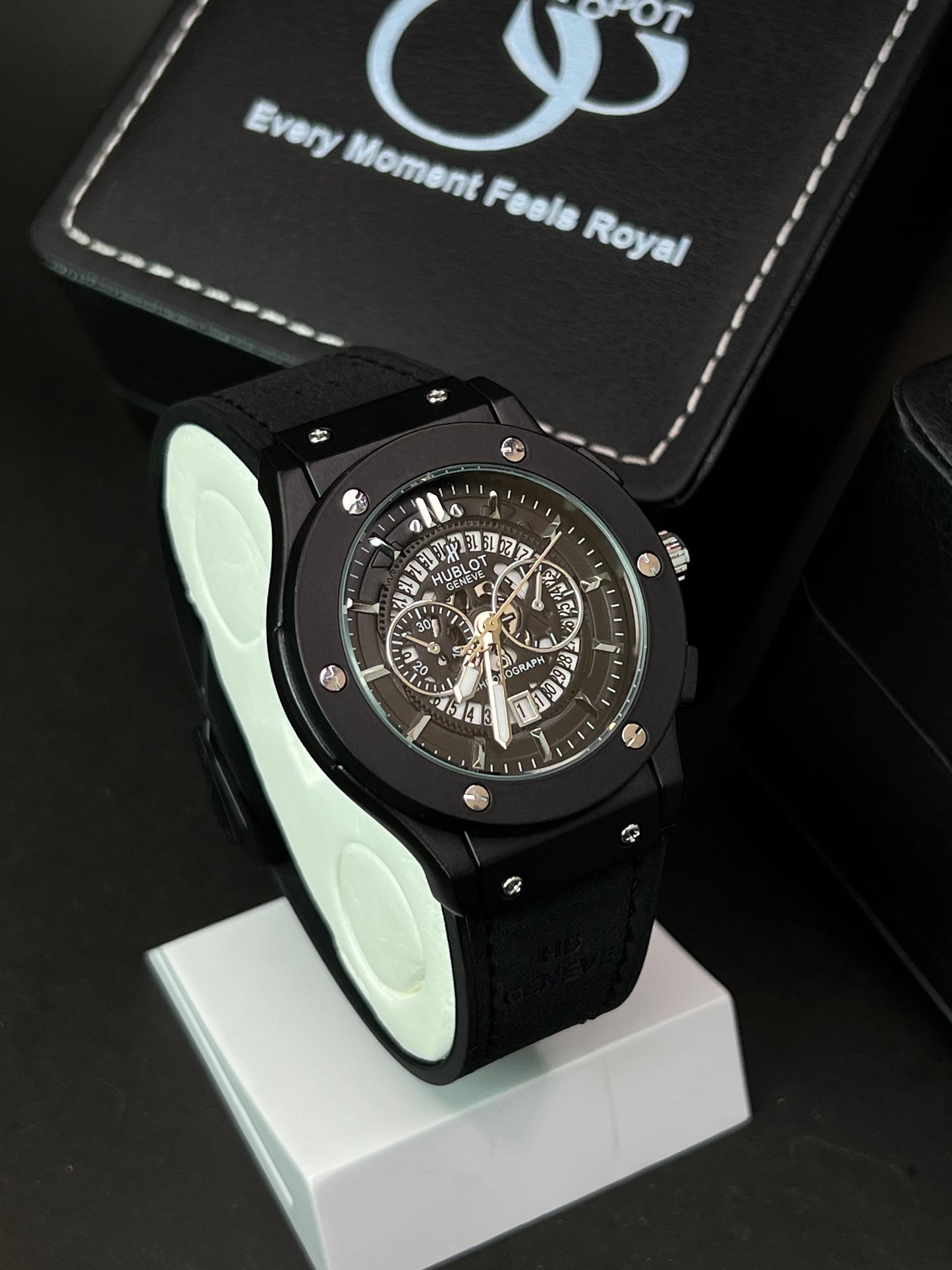 HUBLOT Classic Fusion Wrist Watch For Men