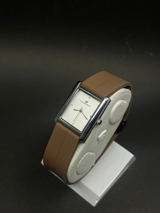 Universal Point Tank watch mini